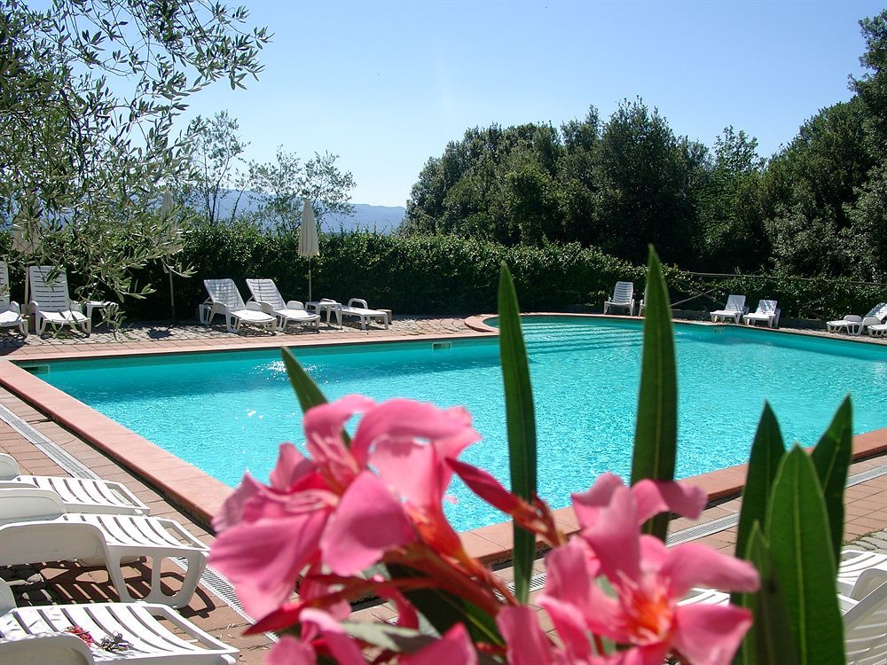 Agriturismo Antico Borgo Poggitazzi Террануова-Браччолини Экстерьер фото